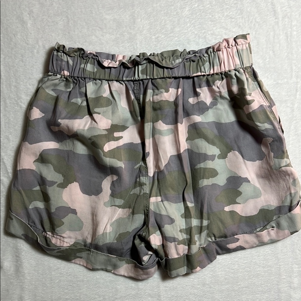 Aerie Green and Pink Cargo Shorts with Elastic Waistband and Bow - XS - Picture 11 of 11